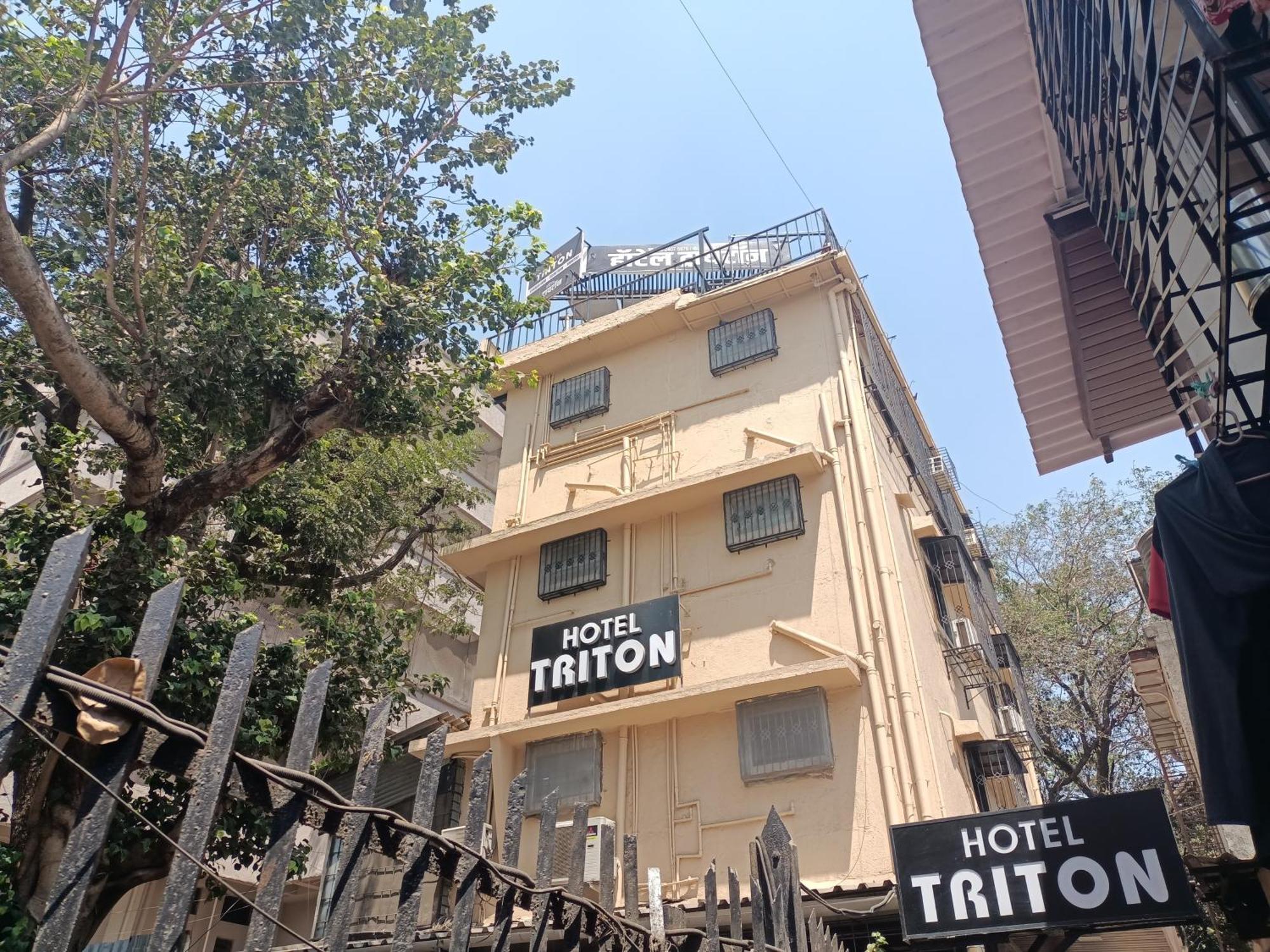 Hotel Triton - Near Us Embassy - Hotel In Sion Mumbai Exterior photo